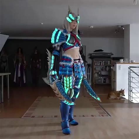 Amazing Monster Hunter Cosplay - 9GAG Epic Cosplay, Marvel Cosplay, Hot ...