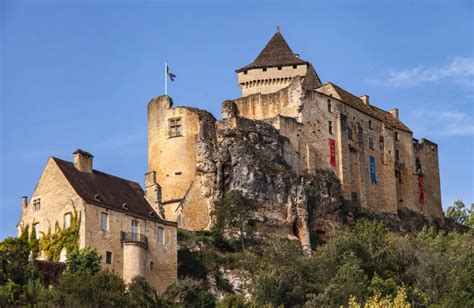 Most Beautiful Castles in the Dordogne - Le Long Weekend