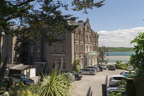 The Metropole Hotel in #Padstow #Cornwall #sea #harbour www.the-metropole.co.uk | Cornwall coast ...