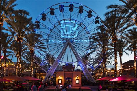 Irvine Spectrum Center Ferris Wheel - Briggs Electric