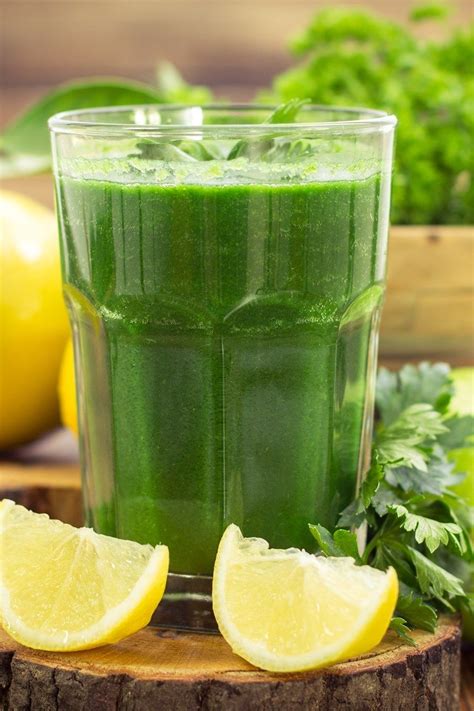 Healthy Green Juice Recipe with green apples, celery, cucumber, kale, lemon, and ginger ...