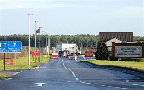 Shots fired at U.S. base RAF Mildenhall after vehicle attempts entry — U.K. police - NBC News