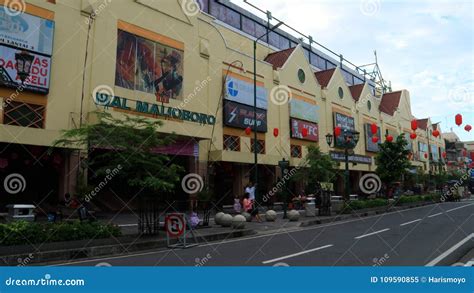 Malioboro Mall editorial image. Image of urban, malioboro - 109590855