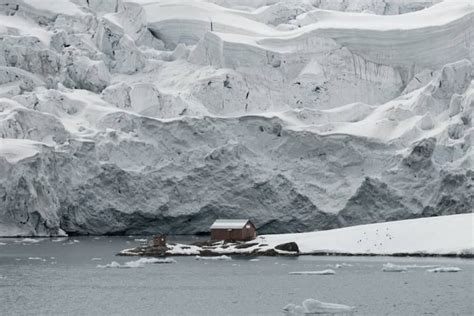 Argentine Antarctic base, Antarctica Antarctica, Peninsula, Royalty ...