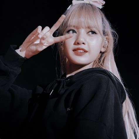 𝐁𝐏 𝐈𝐂𝐎𝐍 ' ' 𝗉𝗂𝗇𝗍𝖾𝗋𝖾𝗌𝗍 - @𝗒𝗎𝗋𝗂𝖾𝗍𝗁𝖾𝗍𝗂𝖼 | Beautiful women videos, Blackpink lisa, Aesthetic pictures