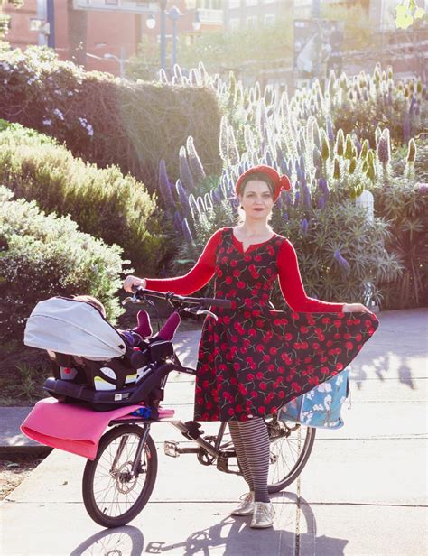 Vintage Style Dress Outfit for a Bike Ride with Baby – Bike Pretty