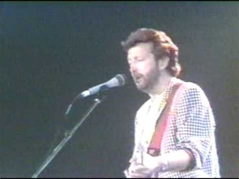 Eric Clapton - Wonderful Tonight (Live) - YouTube