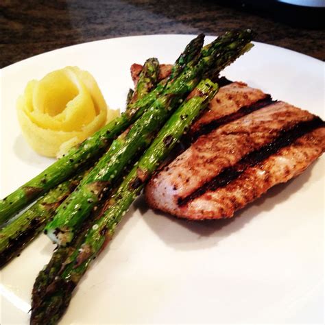 Blackened, Grilled Blue Fin Tuna - keviniscooking.com | Seafood entrees ...