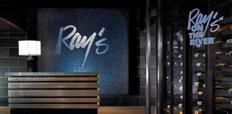 Video Restaurant Review - Ray's On The River | Atlanta Eats