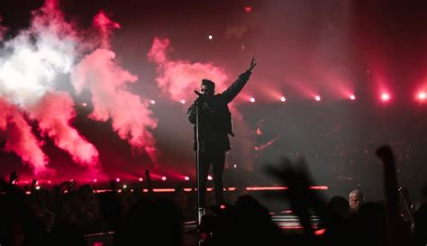 The Weeknd proves he's a Starboy with out of this world concert at Rogers Arena (PHOTOS) | Daily ...