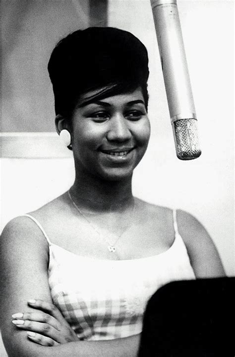 Remembering the Queen of Soul: 20 Fascinating Photos of Aretha Franklin ...