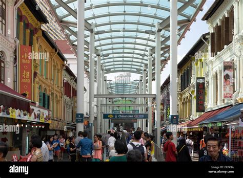 Chinatown in Singapore. Chinatown MRT station Stock Photo - Alamy