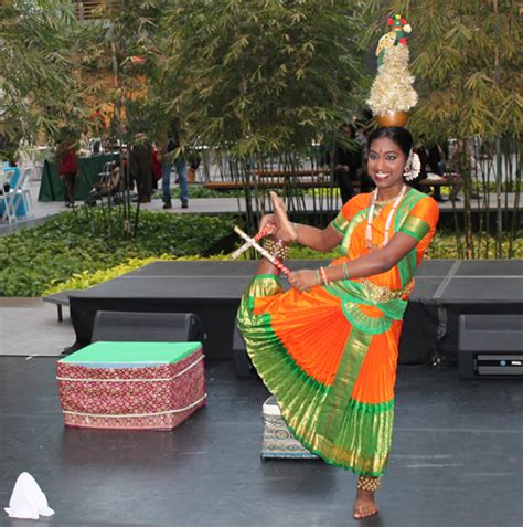 Karagattam and Poikkal Kudhirai Aattam dances in Cleveland