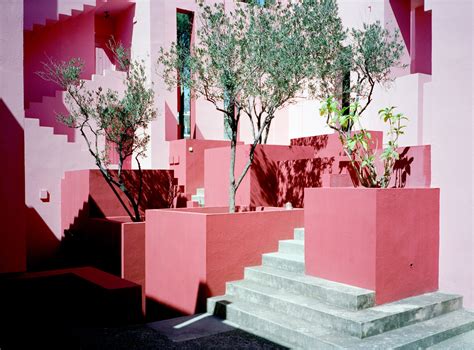 La Muralla Roja – Ricardo Bofill Taller de Arquitectura