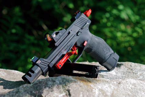 TANDEMKROSS DEBUTS THE TANDEMIZED TAURUS TX 22 COMPETITION RACE GUN