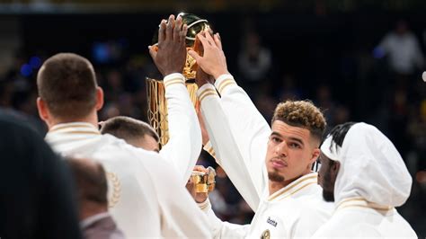 Nuggets receive rings, raise championship banner before opener