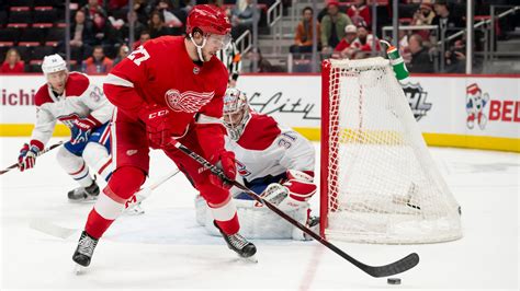 Detroit Red Wings' Michael Rasmussen learning NHL tricks as rookie