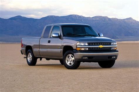 2001 Chevrolet Silverado 1500 Specs, Price, MPG & Reviews | Cars.com