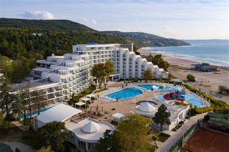 MARITIM HOTEL PARADISE BLUE ALBENA: UPDATED 2021 Reviews, Price Comparison and 293 Photos ...