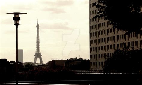 The Eiffel Tower by Broken-T0y on DeviantArt