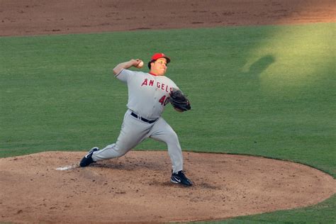 Former Angels Cy Young Pitcher's Retirement Ceremony to be Held by NL ...