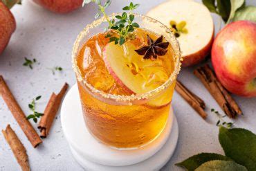 15 Best Apple Cocktails to Drink