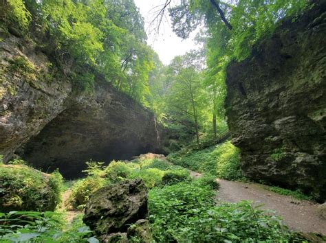 18 Best Hikes In Iowa: Top-Rated Hiking Trails To Visit