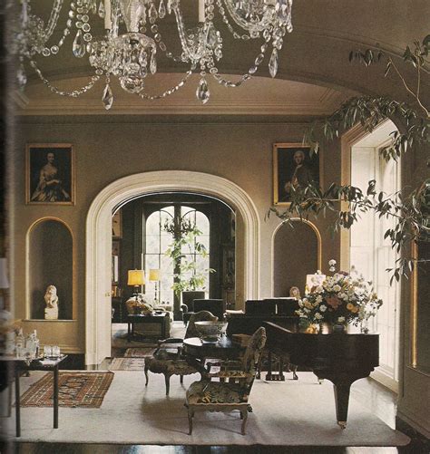 The Devoted Classicist: Notable Homes: Mercer House