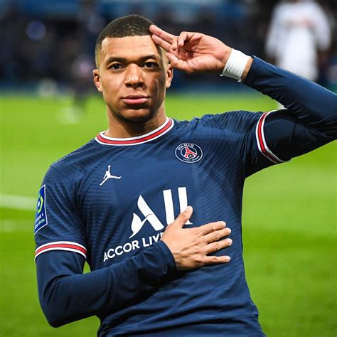 Mbappe, máximo goleador de la historia del PSG en la Ligue 1 - BavaroNews