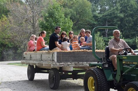 Fall Hayride | heritagefarmevents