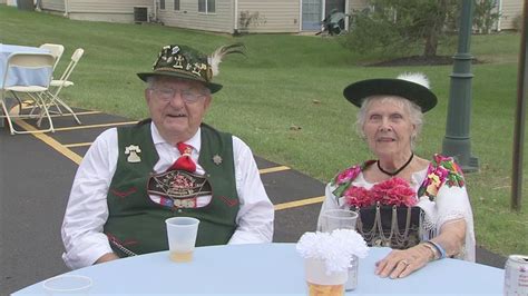 Seniors enjoy Oktoberfest - 6abc Philadelphia