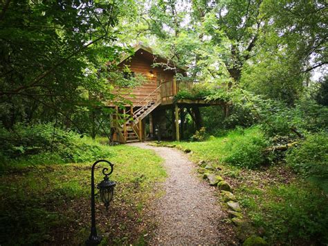 Glamping In a Treehouse On The Wild Atlantic Way