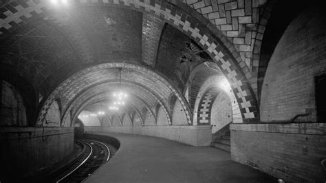 29 vintage photos from 110 years of the New York subway