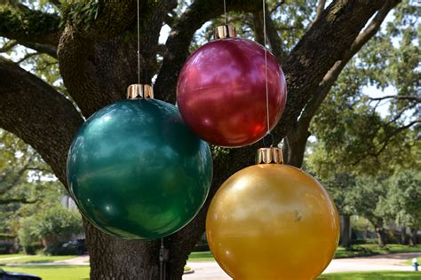 10++ Large Christmas Tree Ornaments | KIDDONAMES