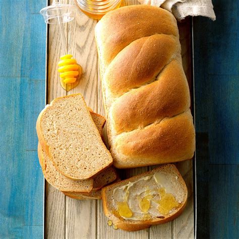 Our Guide to 25 Different Types of Bread | Taste of Home