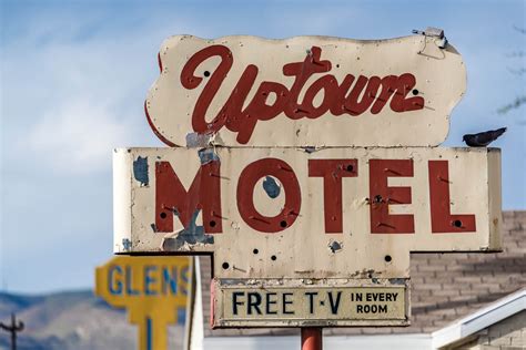 Motel Signs | Dave Koch Photography