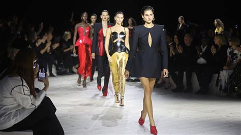 Paris Fashion Week SS24 Top Trends