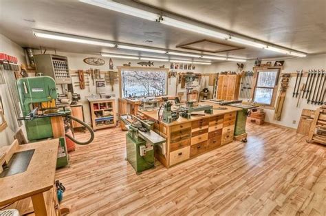 Workshop Storage Ideas Workbenches 17 | Woodworking shop layout, Garage workshop, Woodworking shop