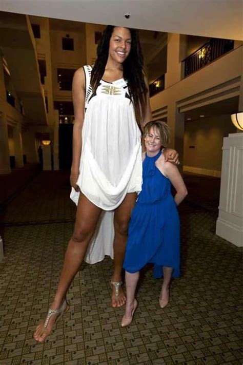 Fake News: NOT A Photo Of The Tallest Woman In The World | Lead Stories