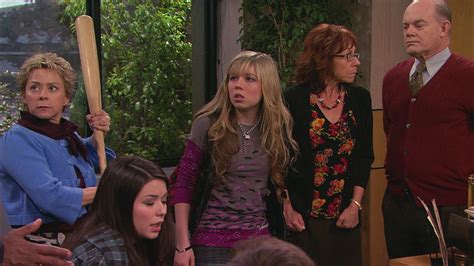 Watch iCarly (2007) Season 2 Episode 26: iCarly - iHave My Principals ...