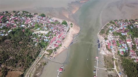 Aerial view look down Kuala Muda fishing village 20630140 Stock Video at Vecteezy