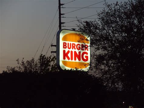 burger king logo history - Google Search | Burger king logo, King ...