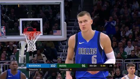 Kristaps Porzingis (26 points) Highlights vs. Bucks - YouTube