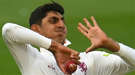 Shoaib Bashir: England spinner to miss first Test in India after flying ...