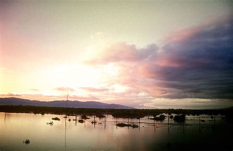 MYA095 | Atardecer en Lago Inle Sunset at Inle Lake (August … | Flickr