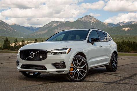 2020 Volvo XC60 T8 Polestar Engineered Review: Smooth, Not Sporty | Cars.com