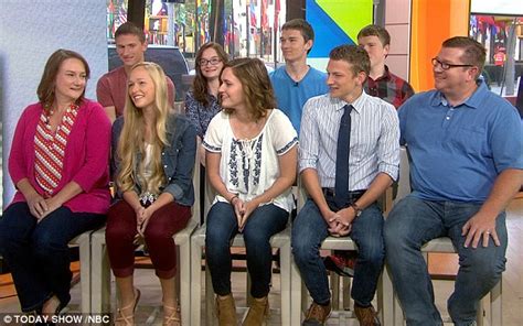 Record-breaking McCaughey septuplets turn 18 and prepare to graduate high school | Daily Mail Online