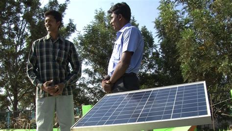 Rural India Turns to Solar Power | The World from PRX