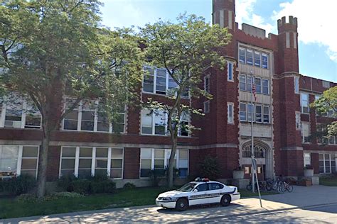 Waukegan high school stabbing: 2 students injured during fight in ...