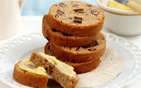 Date and nut loaf recipe | FOOD TO LOVE